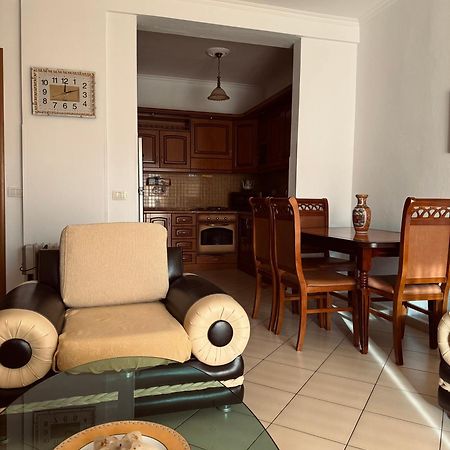 Blehami_Entire_Apartment Berat Luaran gambar