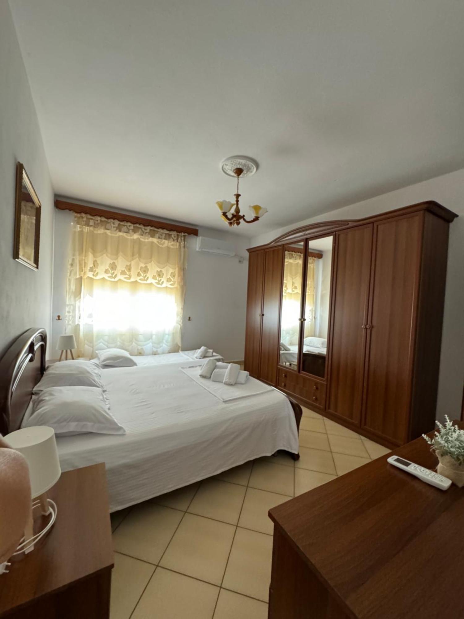 Blehami_Entire_Apartment Berat Luaran gambar